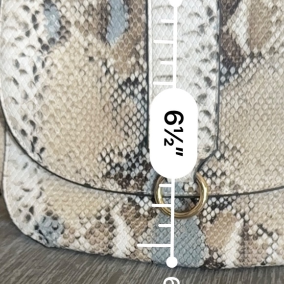 Justfab Python Print Shoulder Bag - Picture 7 of 8